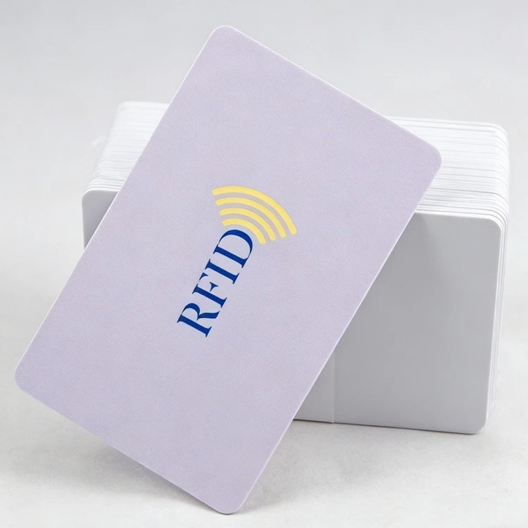 Kartu RFID yang dapat diprogram